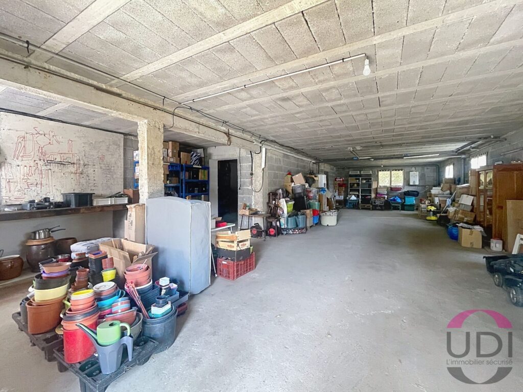 Maison 3 pièces 111 m² · à Saint-Yrieix-les-Bois · 111 m² · 158 000 €