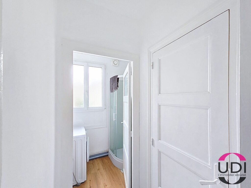Appartement 3 pièces 51 m² · à Montluçon · 51,2 m² · 32 000 €