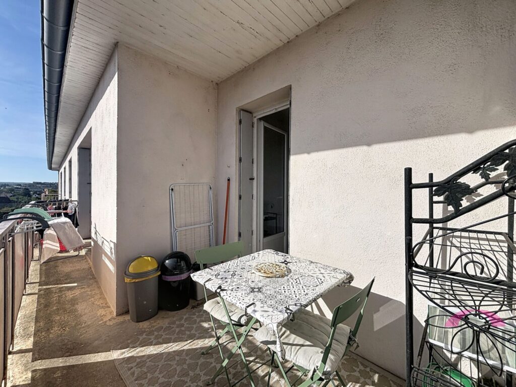 Appartement 3 pièces 75 m² · à Montluçon · 75,1 m² · 60 000 €